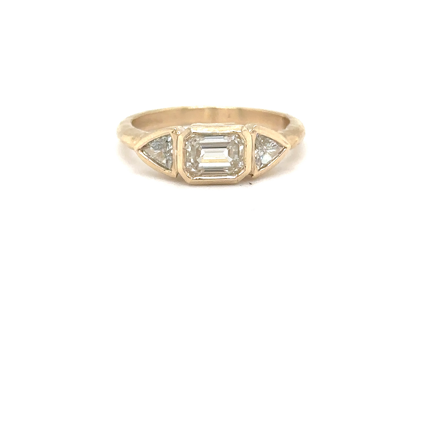 Linear three stone