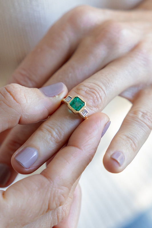 Emerald 3 stone ring