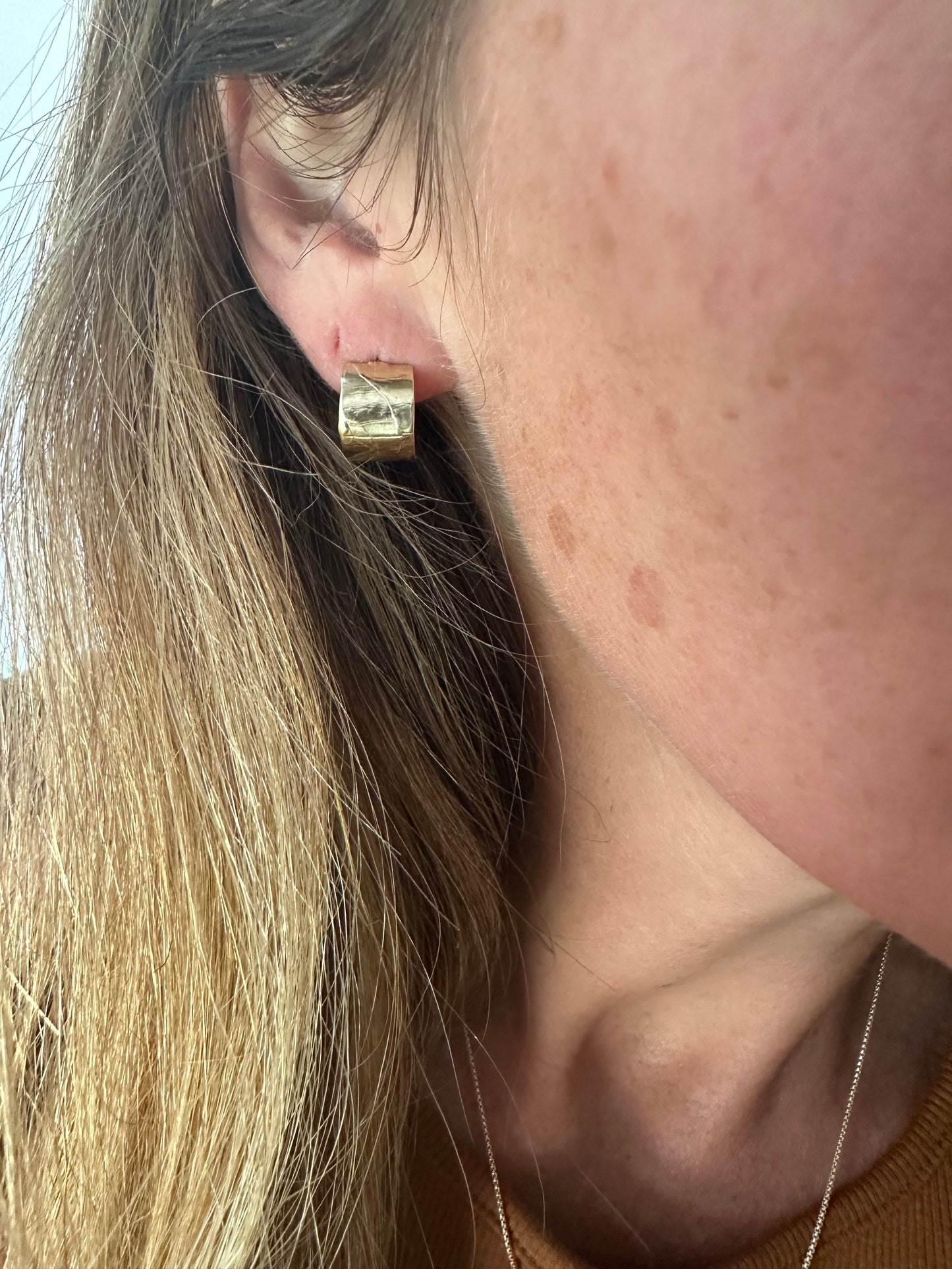 Wide Hoops