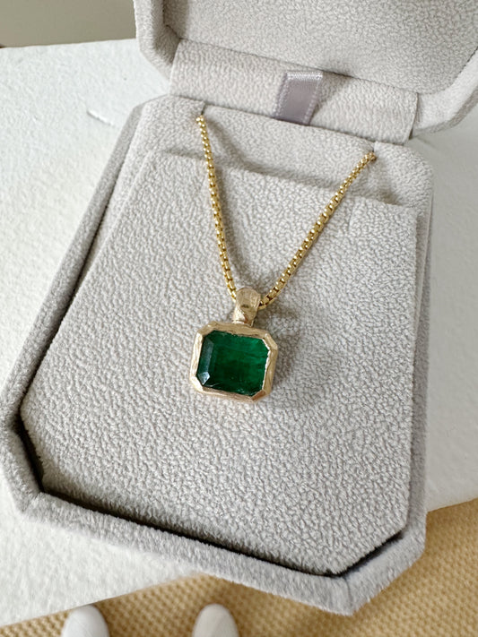 Emerald pendant