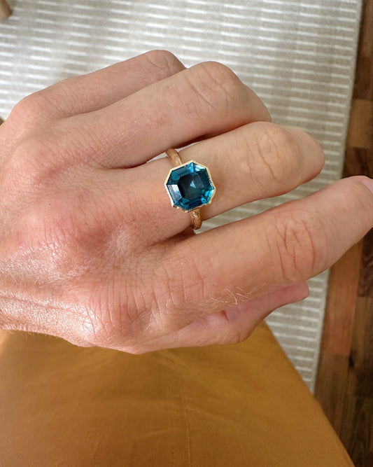 London Blue Asscher