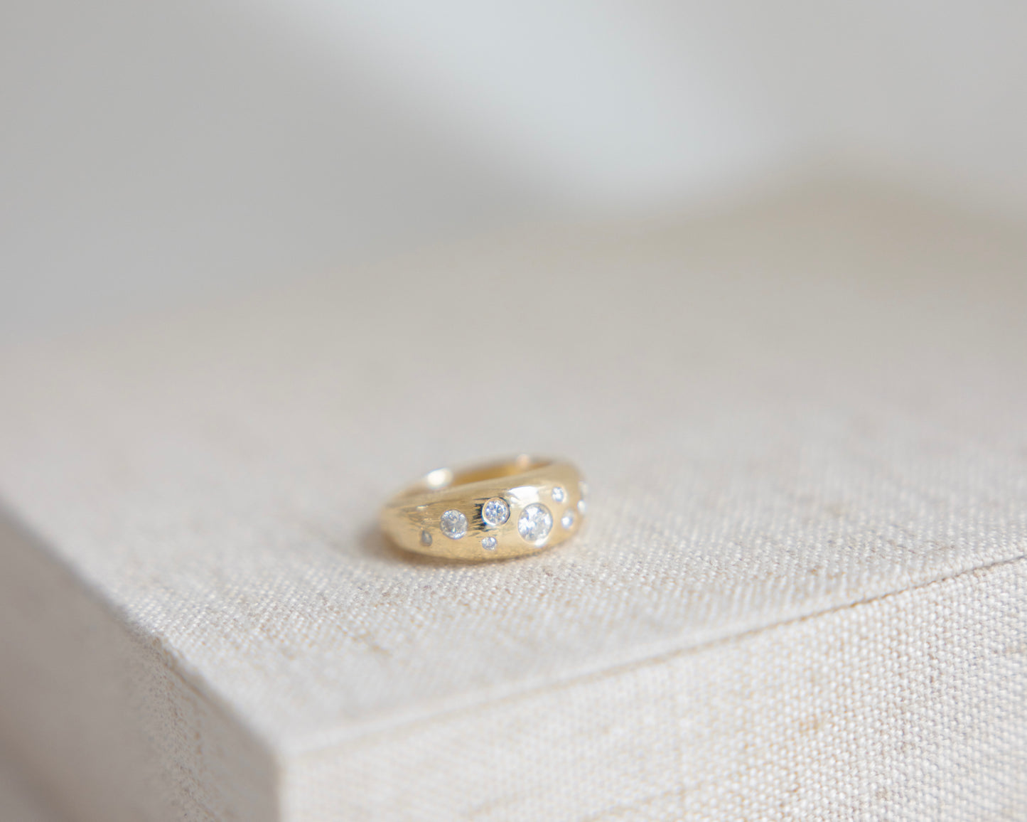 Domed Diamond Sparkle